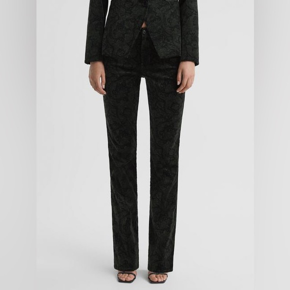 PAIGE x Morris & Co. Chelsee Velvet Jeans, US Size 6, NWT, Retail $249 - Picture 3 of 4